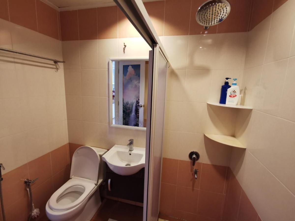 Tanjung Tuan Regency Port Dickson 1 Carpark Apartment Exterior photo